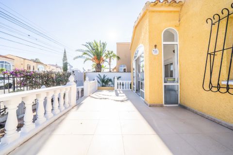 Villa a La Marina, Alicante, La Marina - € 184.000 | Ref: W6136VA - foto 11